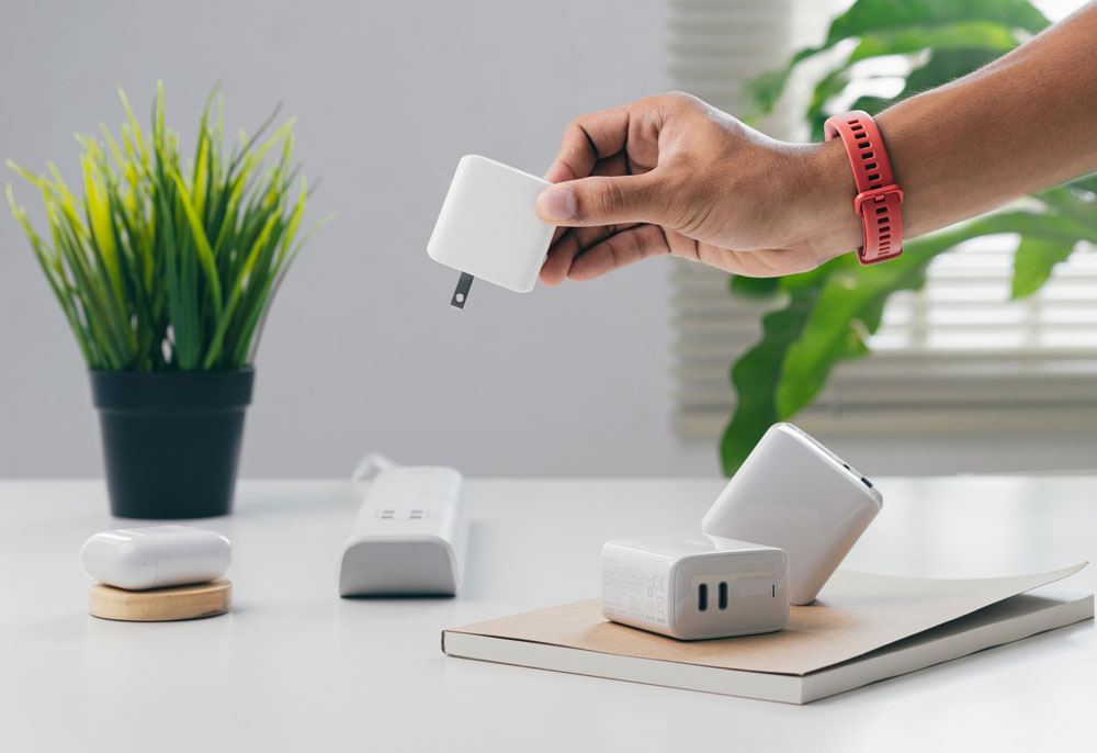 Alternative Chargers for the Apple iPhone 12