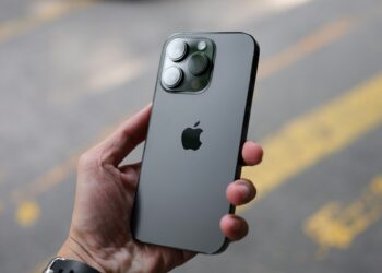 iPhone 14 MagSafe Wallets